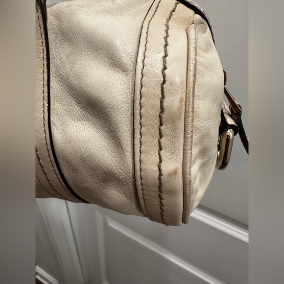 💜Pre-loved💜Authentic Gucci Duchessa Boston Leather Handbag - Picture 11 of 13